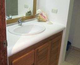 Villa Salina bathroom